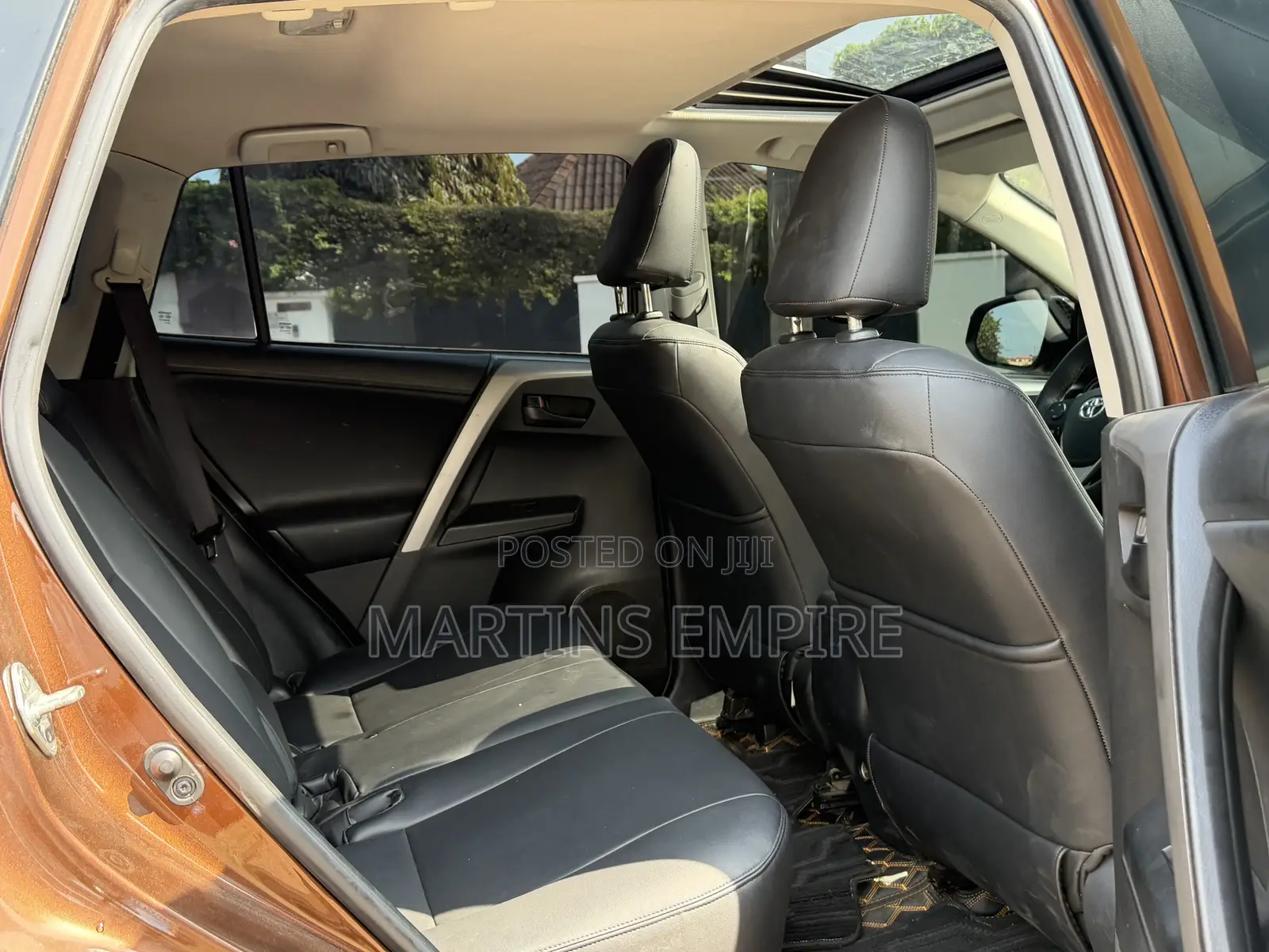 Toyota RAV4 SE FWD (2.5L 4cyl 6A) 2016 Brown