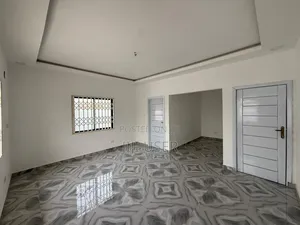 3bdrm House in Hfc Estate, Baatsona Total for sale