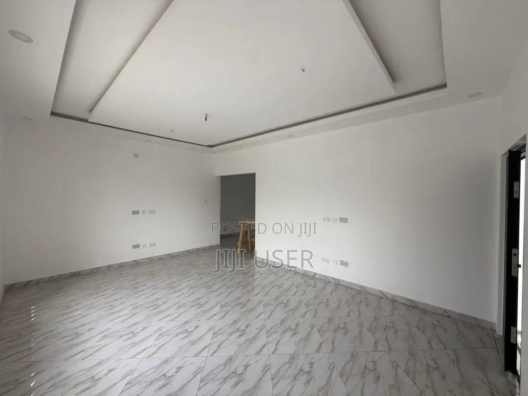 3bdrm House in Hfc Estate, Baatsona Total for sale