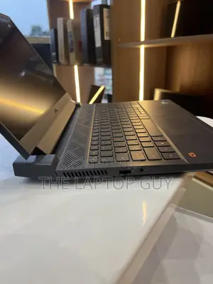 Laptop Dell G15 5510 16GB Intel Core i5 SSD 512GB