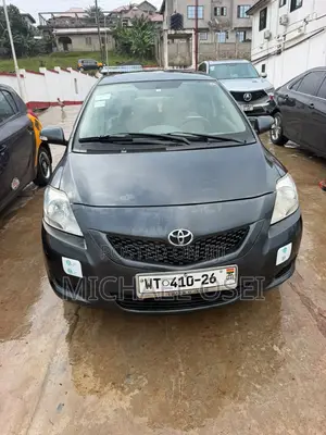 Toyota Belta 2011 Gray
