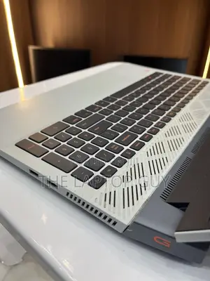 Laptop Dell G15 5510 16GB AMD Ryzen 5 SSD 512GB