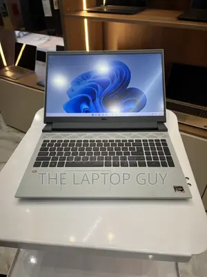 Laptop Dell G15 5510 16GB AMD Ryzen 5 SSD 512GB