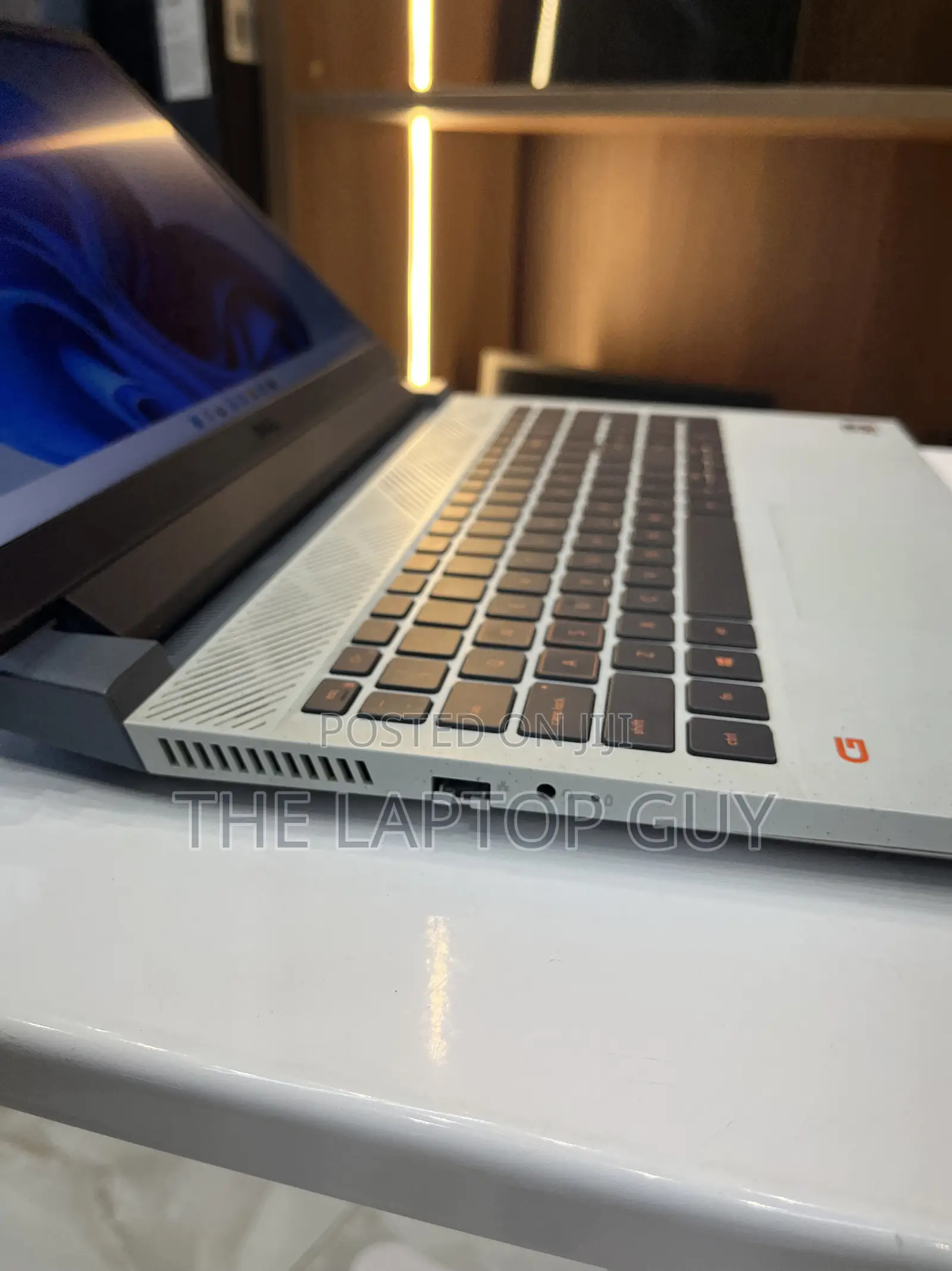 Laptop Dell G15 5510 16GB AMD Ryzen 5 SSD 512GB