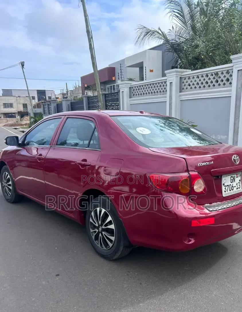 Toyota Corolla 2010 Pink