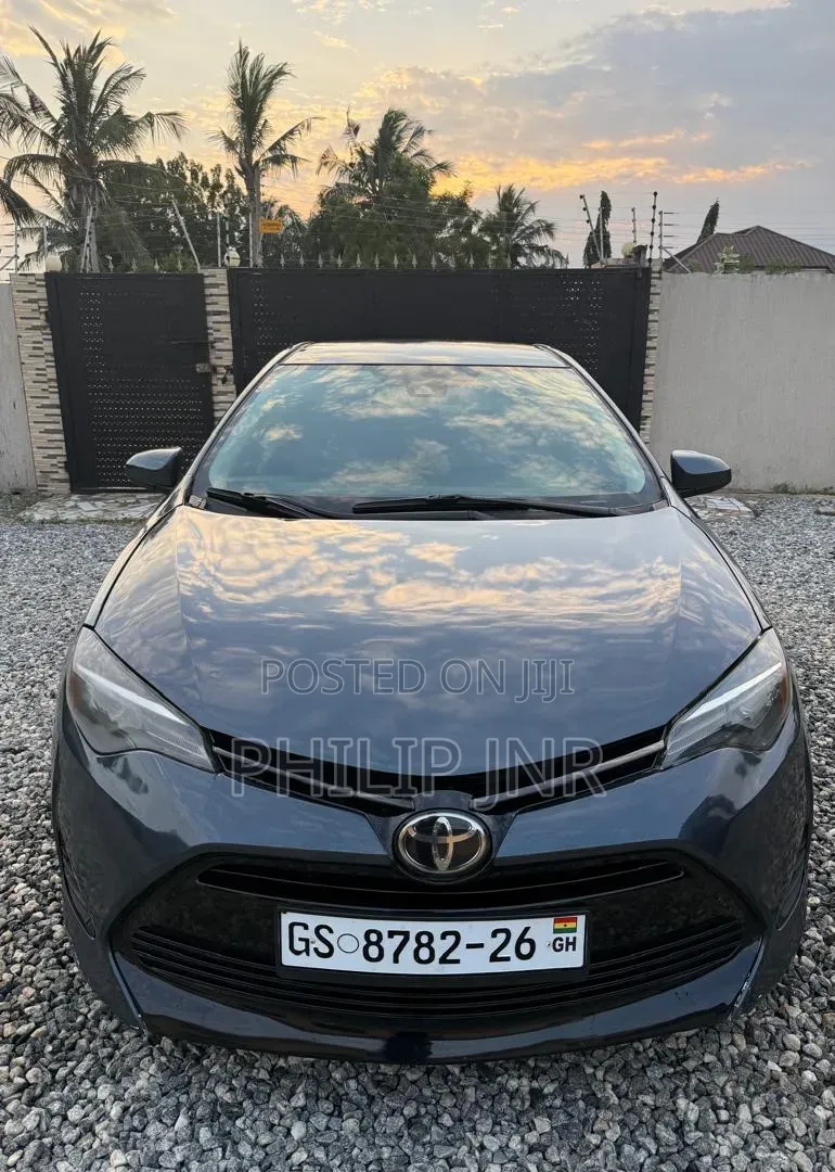 Toyota Corolla LE ECO 4dr Sedan (1.8L 4cyl CVT) 2017 Gray