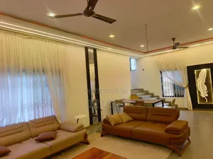 6bdrm House in Tse Addo Last Stop, Burma Camp for sale