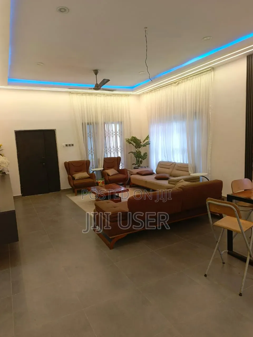 6bdrm House in Tse Addo Last Stop, Burma Camp for sale