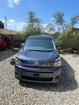 Toyota Voxy 2013 Blue