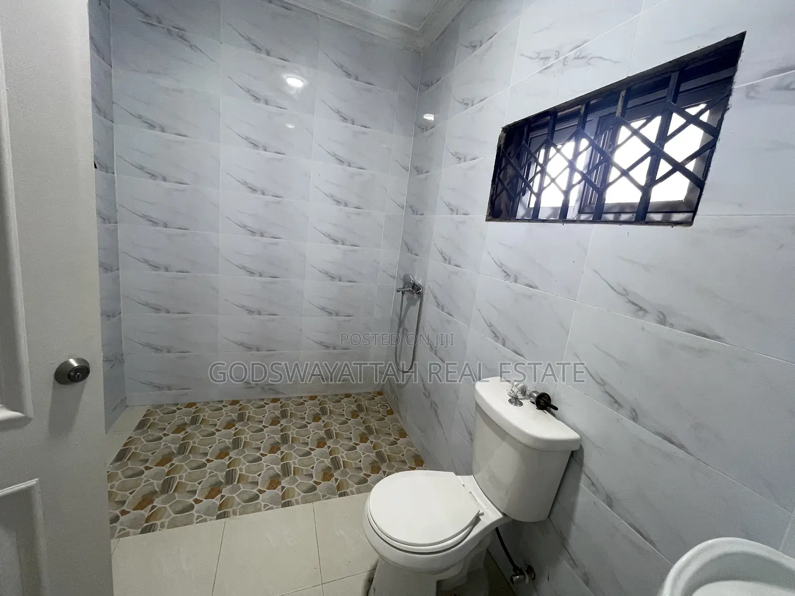 5bdrm House in East Legon, Adjiriganor for rent
