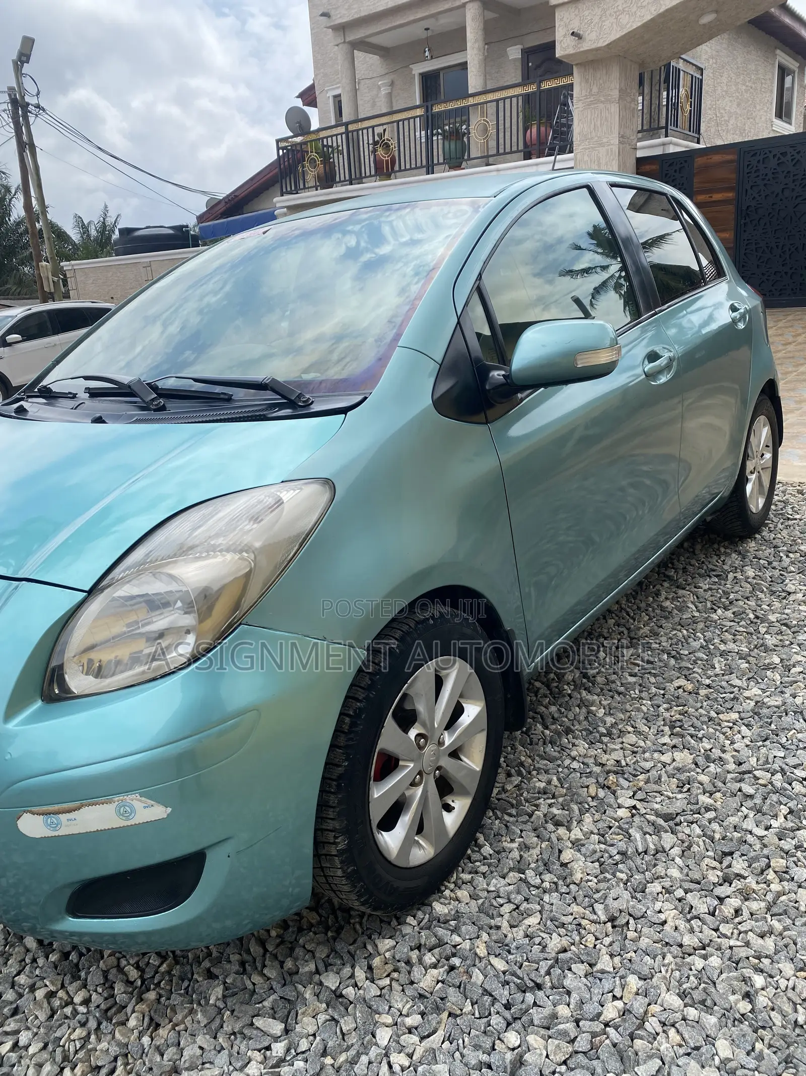 Toyota Vitz 2013 Gray