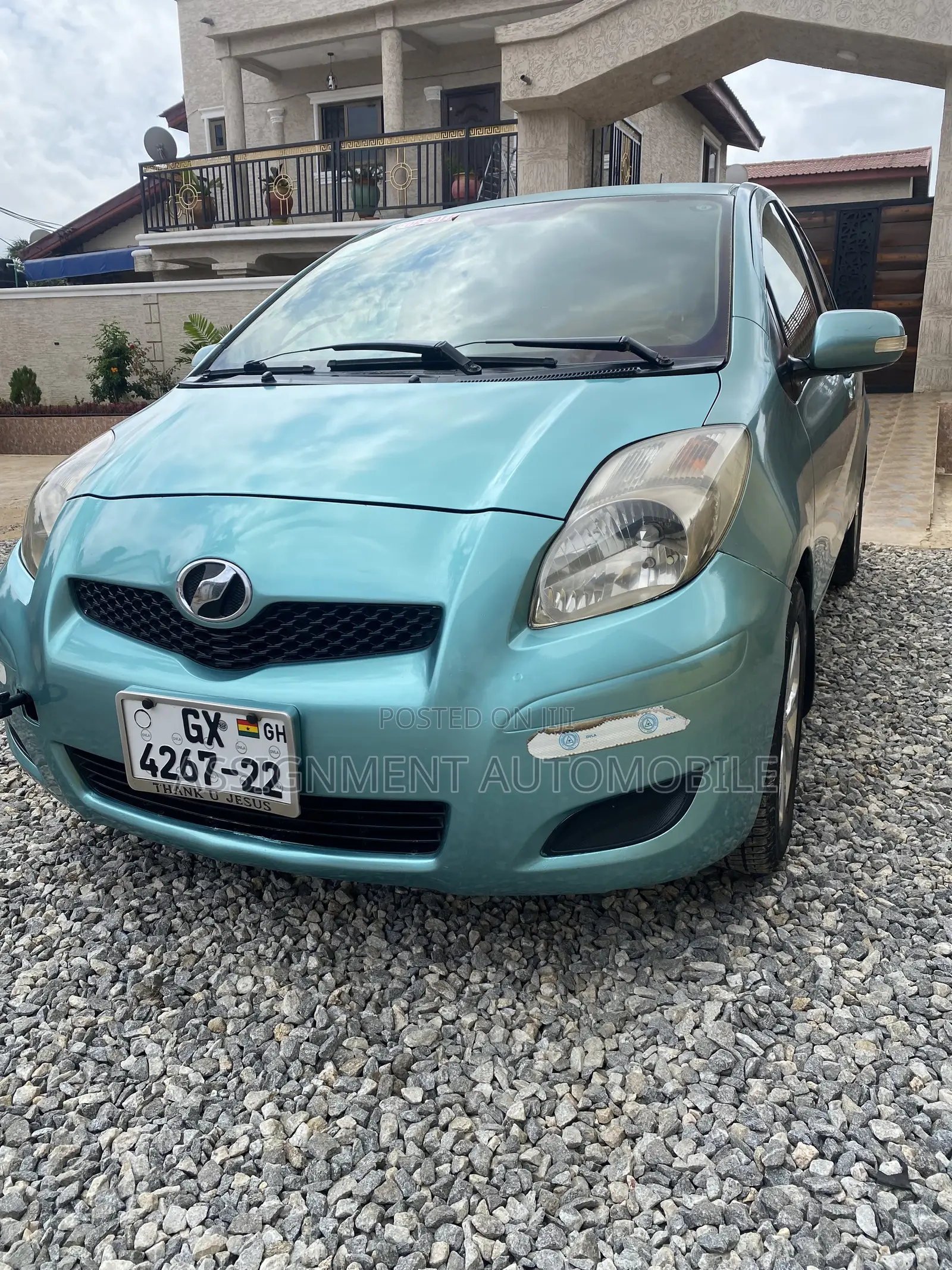 Toyota Vitz 2013 Gray