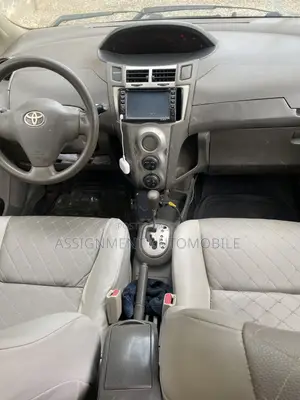 Toyota Vitz 2013 Gray