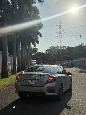 Honda Civic EX-T Sedan 2018 Silver