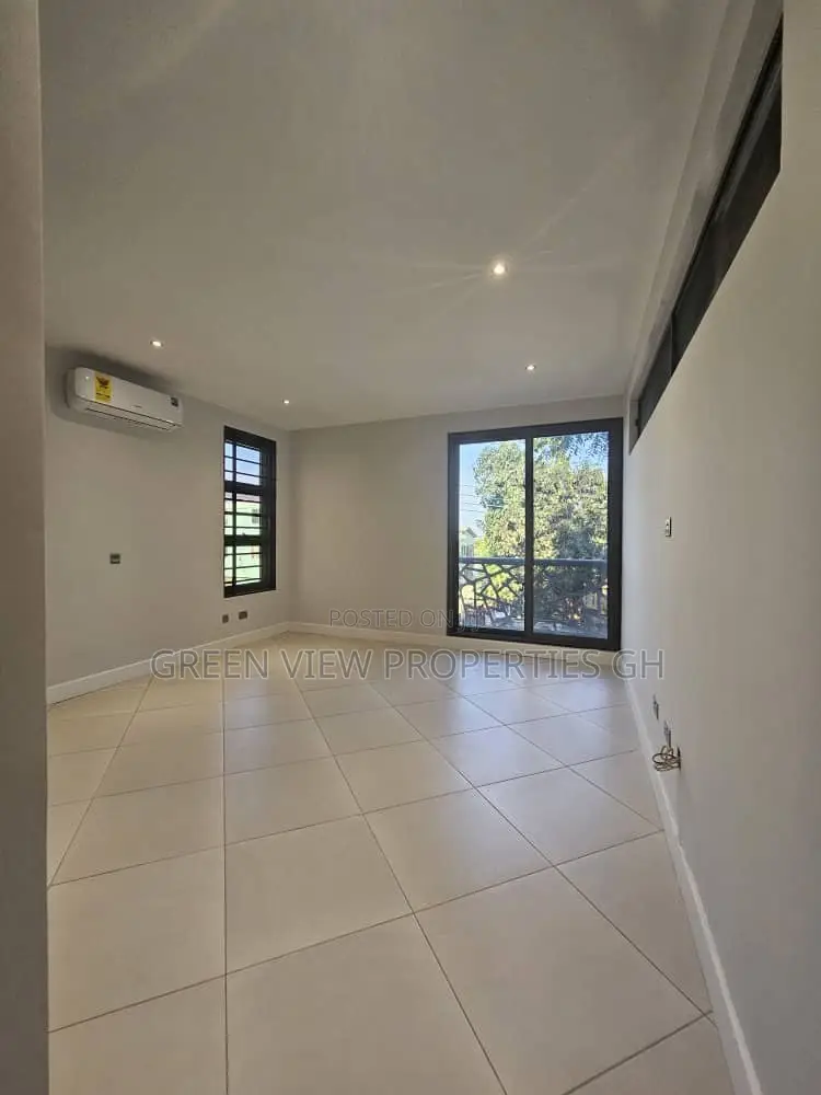 Furnished 4bdrm Duplex in Tseaddo for sale