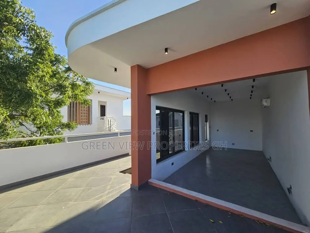 Furnished 4bdrm Duplex in Tseaddo for sale