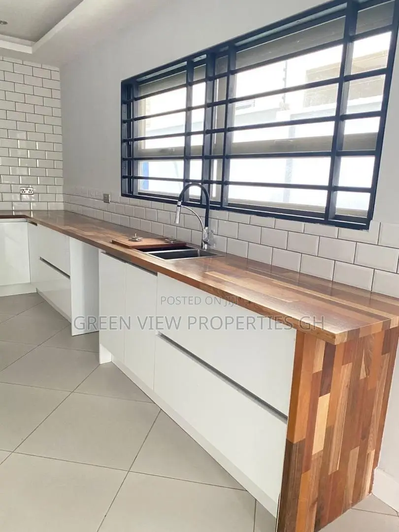 Furnished 4bdrm Duplex in Tseaddo for sale