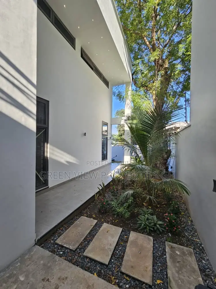 Furnished 4bdrm Duplex in Tseaddo for sale