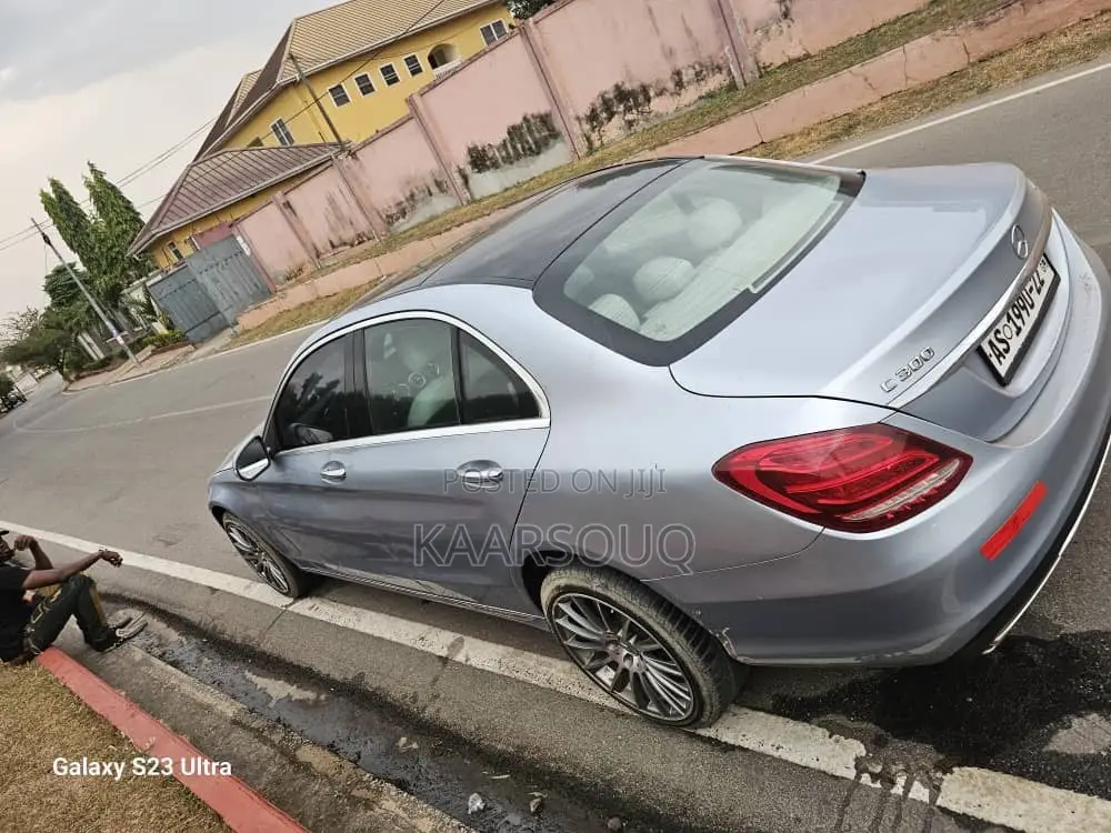 Mercedes-Benz C300 2016