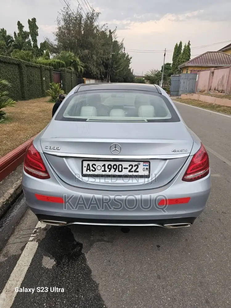 Mercedes-Benz C300 2016