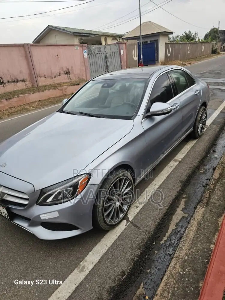Mercedes-Benz C300 2016