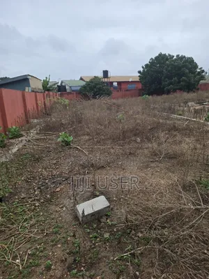 5bdrm House in Ahotor Fm, Lashibi for sale