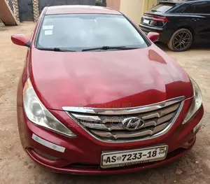 Hyundai Sonata GLS Sedan FWD (2.4L 4cyl 6A) 2013 Red