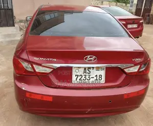 Hyundai Sonata GLS Sedan FWD (2.4L 4cyl 6A) 2013 Red