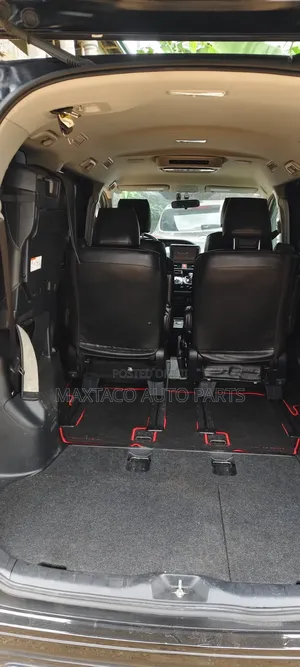 Toyota Voxy V 2WD 7-Seater 2014 Black