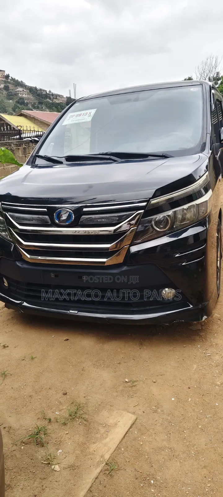 Toyota Voxy V 2WD 7-Seater 2014 Black