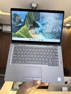 Laptop Dell Latitude 5300 2-in-1 8GB Intel Core i5 SSD 256GB