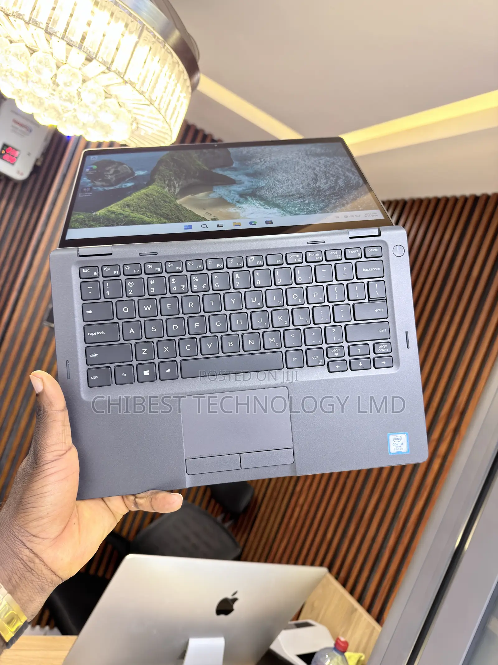 Laptop Dell Latitude 5300 2-in-1 8GB Intel Core i5 SSD 256GB