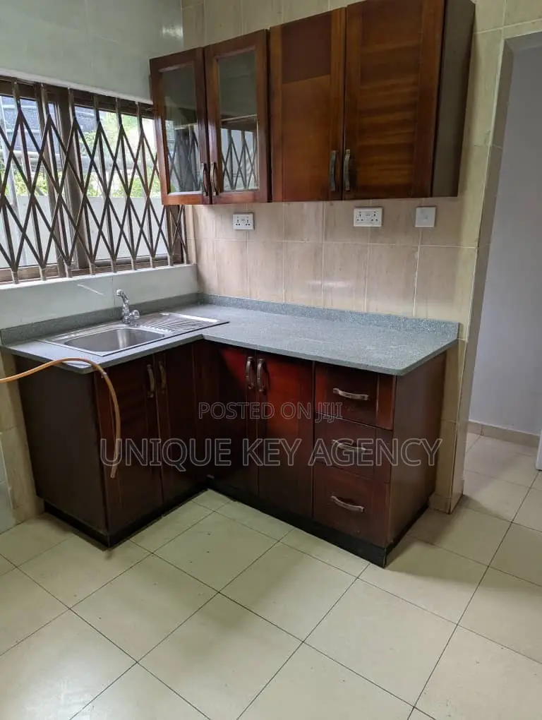 2bdrm Apartment in Unique Key Agency, Achimota for rent