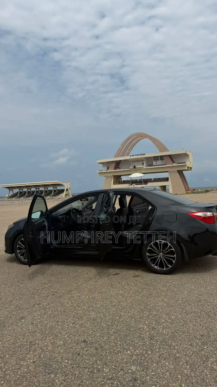 Toyota Corolla 2016 Black