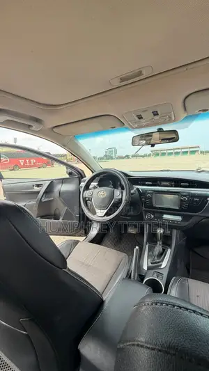 Toyota Corolla 2016 Black