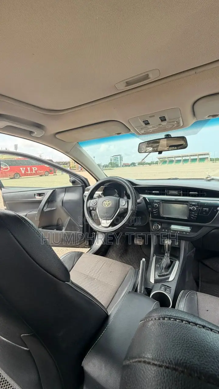 Toyota Corolla 2016 Black