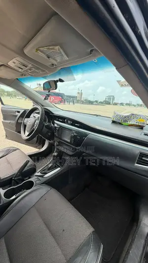 Toyota Corolla 2016 Black