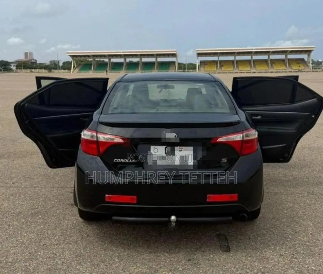 Toyota Corolla 2016 Black