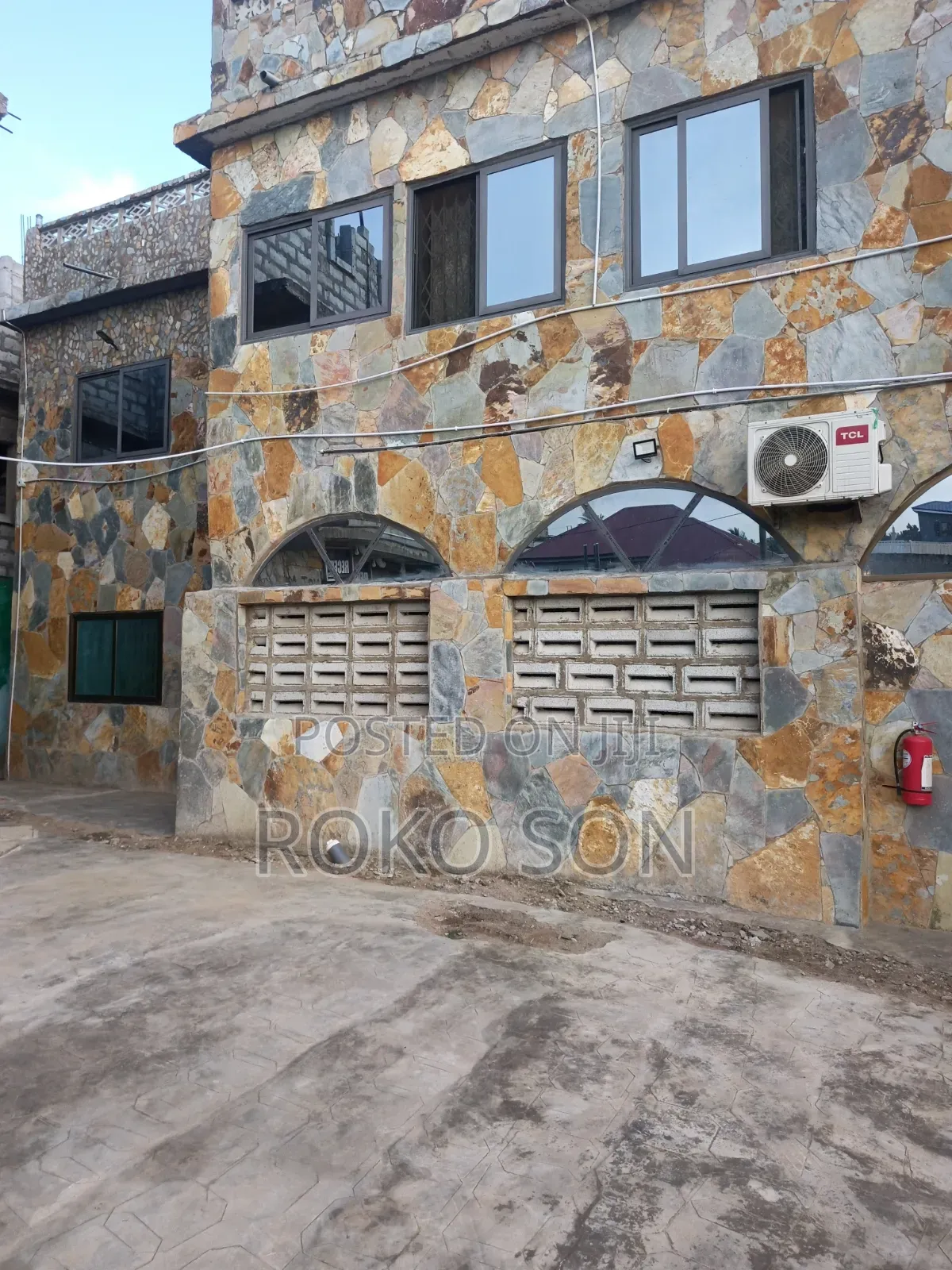 Mini Flat in Dr Roko, Pentecost for rent