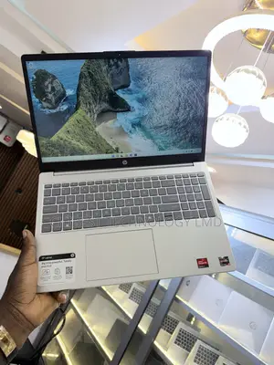 Laptop HP 15 8GB AMD Ryzen 5 SSD 512GB
