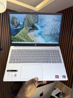 Laptop HP 15 8GB AMD Ryzen 5 SSD 512GB