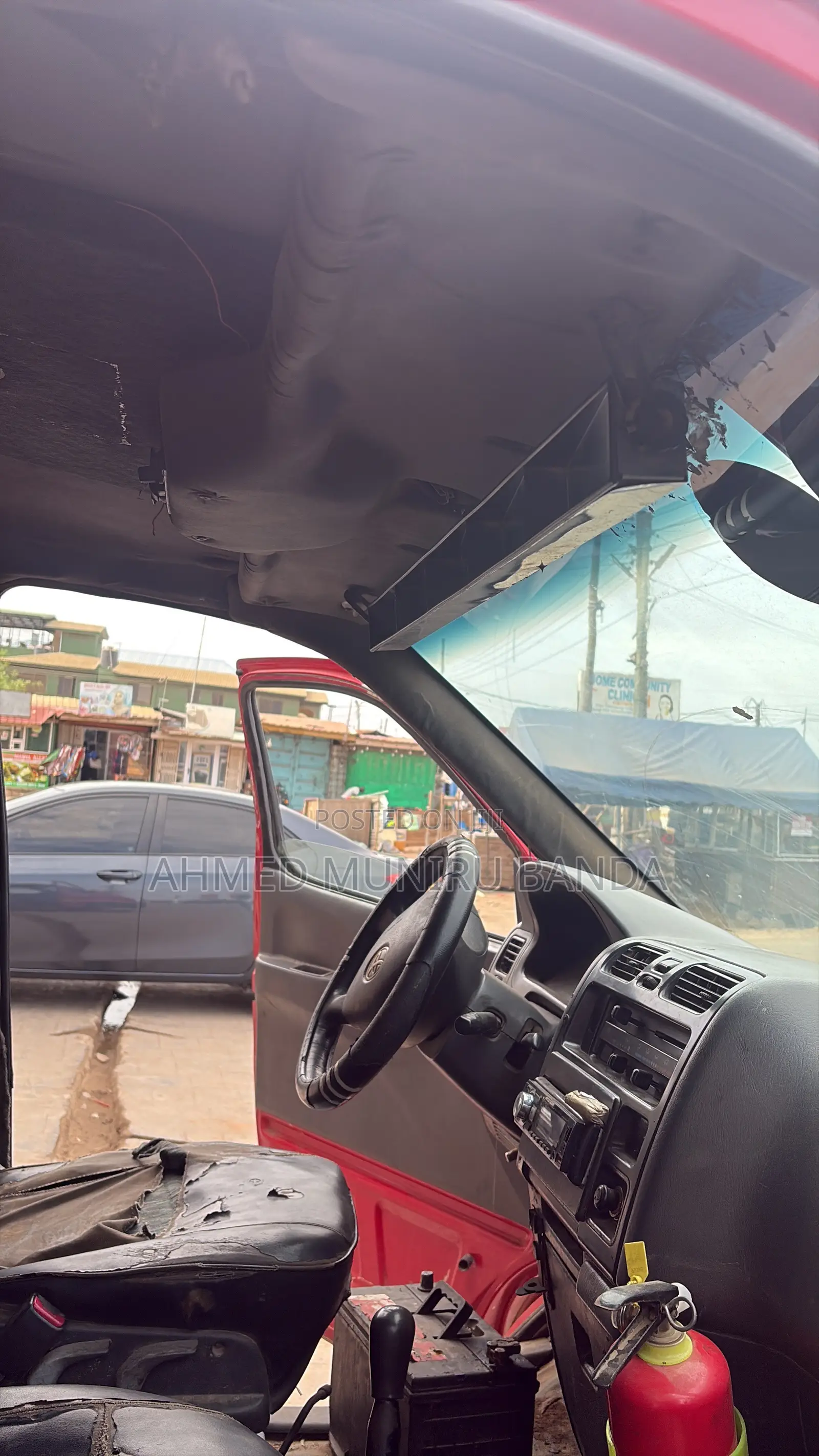 Toyota HiAce 2001 Red