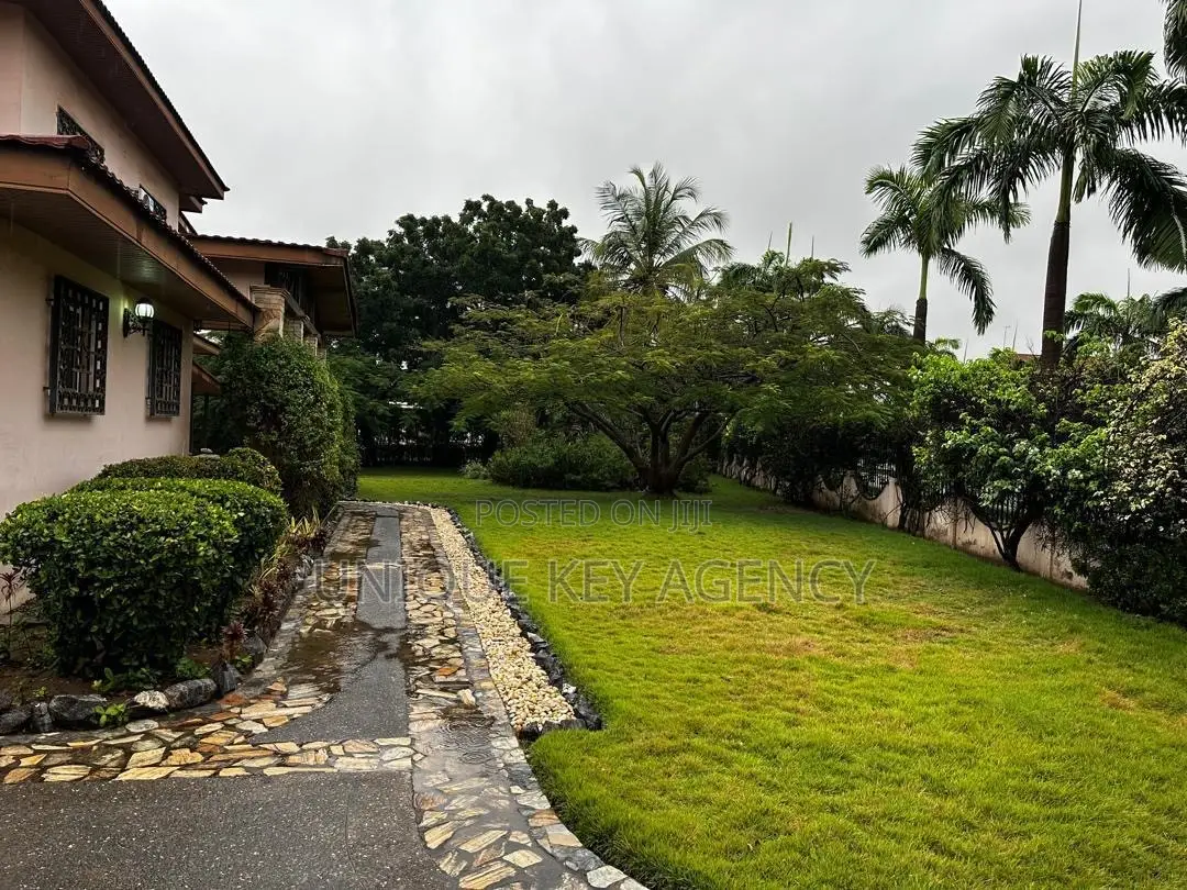 5bdrm House in Unique Key Agency, East Legon for rent