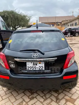 Toyota Vitz 1.3 AWD 3dr 2013 Black