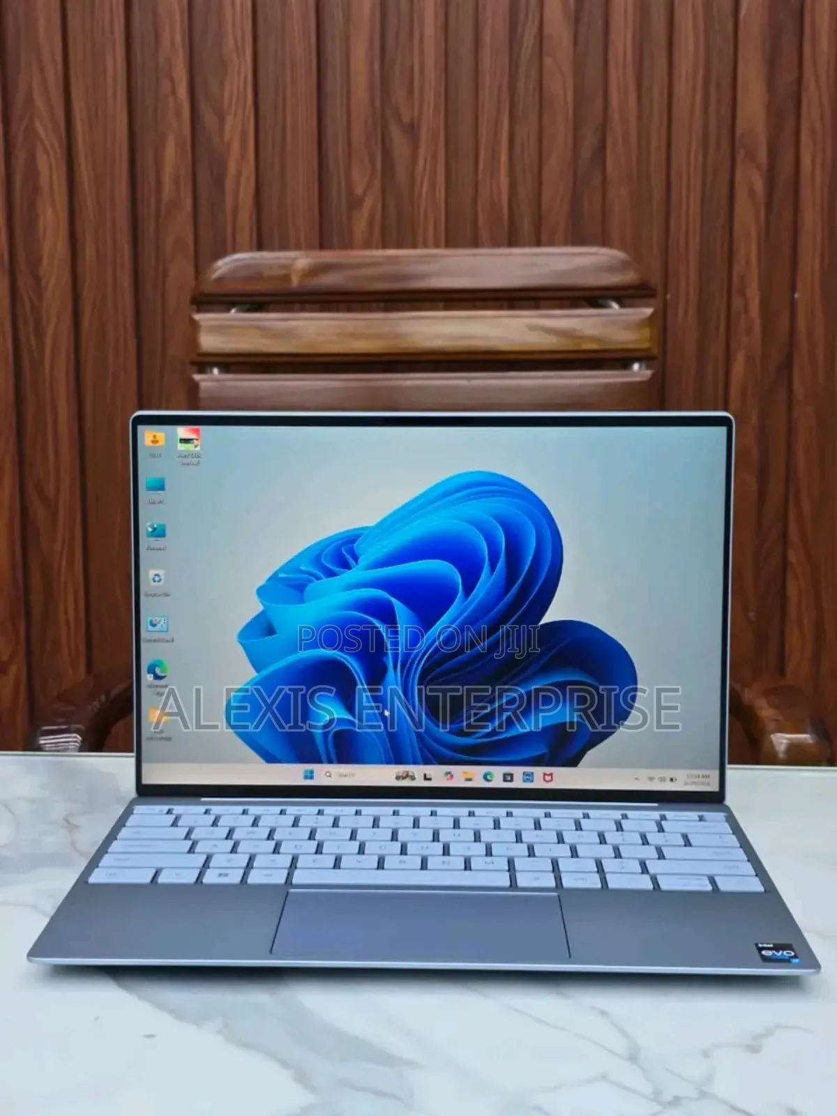 New Laptop Dell XPS 13 16GB Intel Core i7 SSD 1T