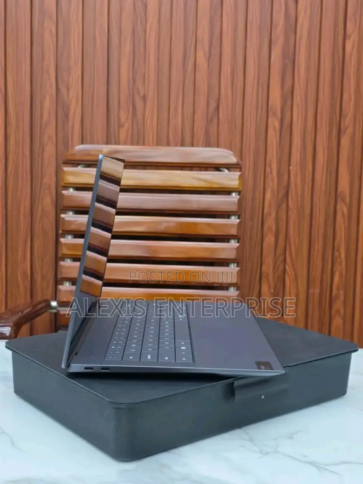 New Laptop Dell XPS 13 32GB Intel Core Ultra 7 SSD 512GB