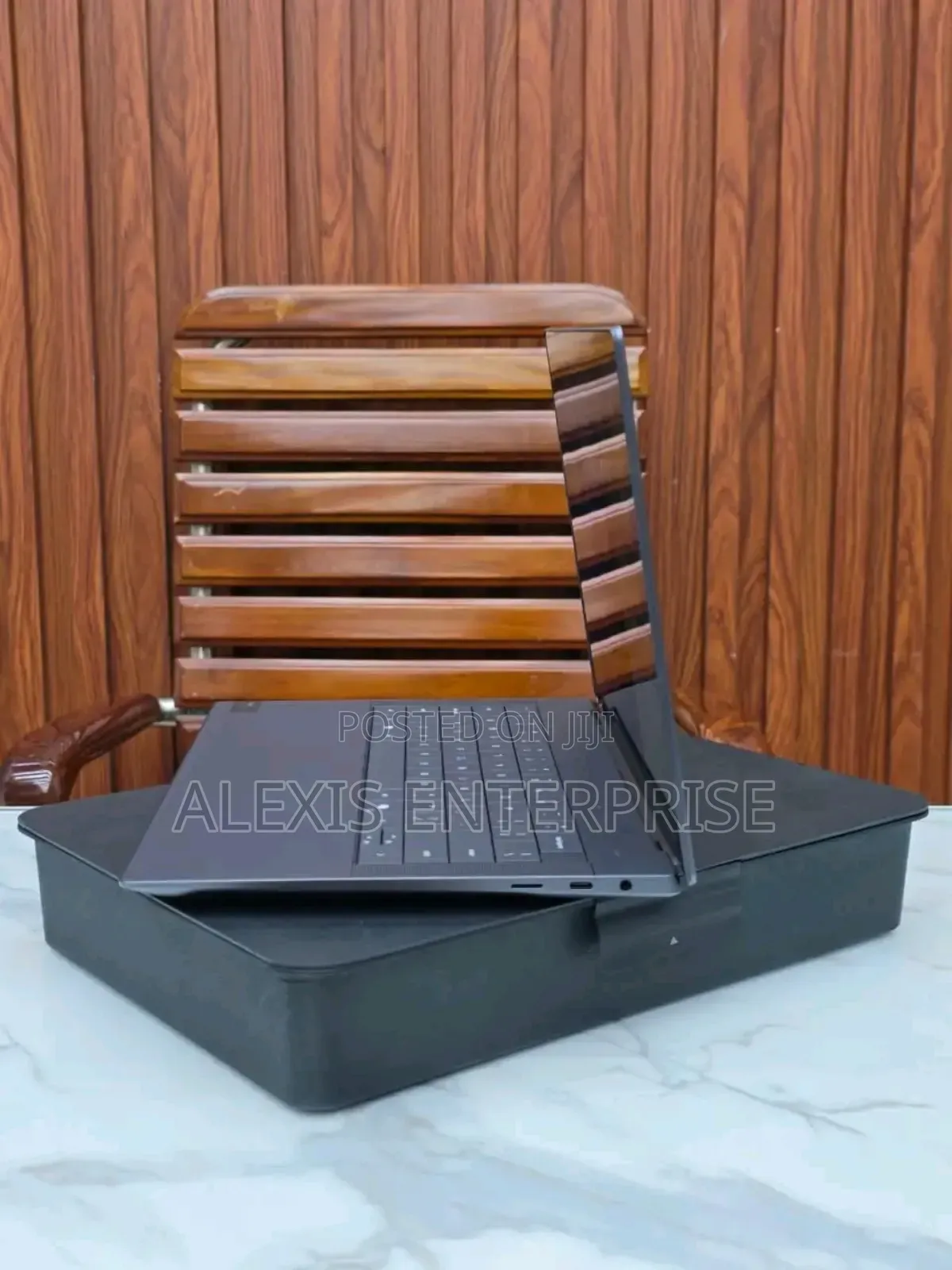 New Laptop Dell XPS 13 32GB Intel Core Ultra 7 SSD 512GB