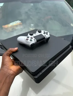Ps4 Slim 1 Terabyte With 18 Games