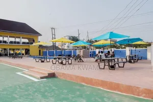 34 Rooms Hotel Sitting on a 1 Half Plot for Sale at Adjirganor
