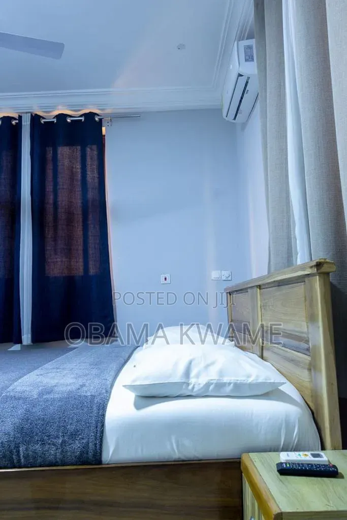 34 Rooms Hotel Sitting on a 1 Half Plot for Sale at Adjirganor